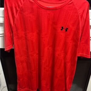 Under Armour Size XL  Red Short Sleeve Tee Performance Shirt HEAT GEAR